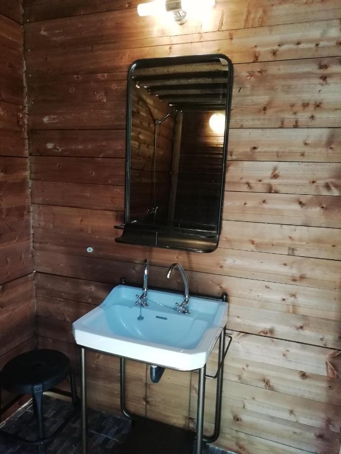 Nova Alofa Caravan Моншики Экстерьер фото